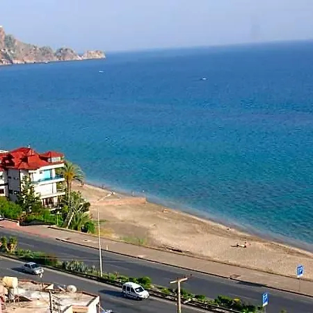 Royal Hotel 3*
